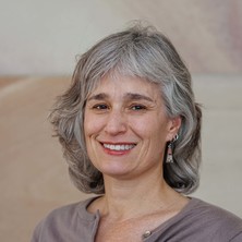 Professor Cynthia Riginos