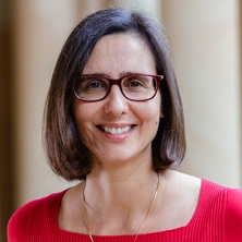 Associate Professor Gilda Carvalho