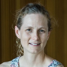 Dr Amelia Peters