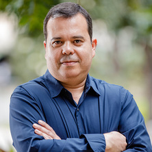 Associate Professor Pedro Fidelman