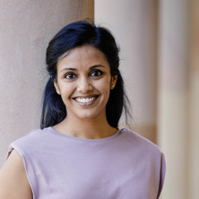 Dr Niru Mahendran