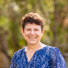 Dr Liz Young