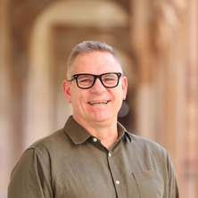 Dr Lee McGowan